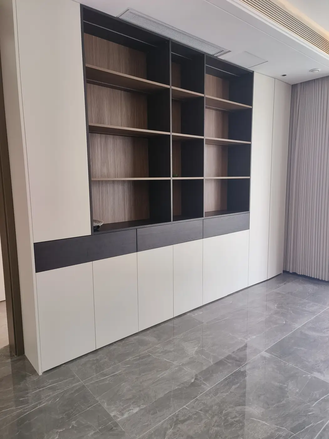 咸阳市秦都区沣东新城陕建沣谓壹号院190㎡巴西博耐克+爱格现代简约全屋定制图片6