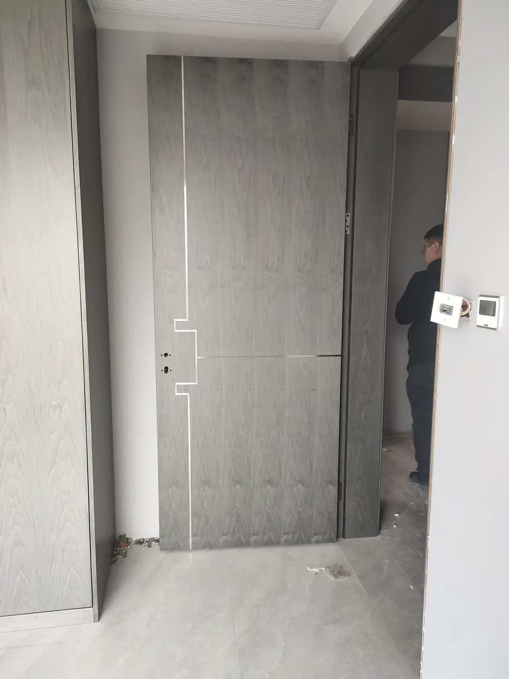逸翠尚府285㎡实木多层贴染色雀眼意式轻奢全屋定制图片5