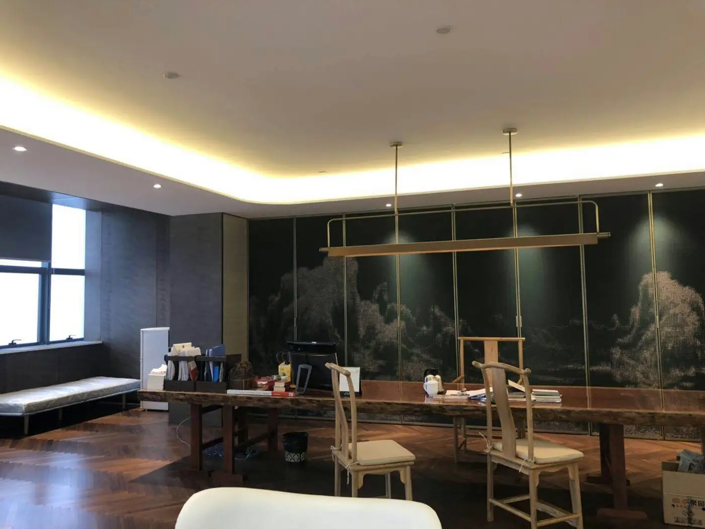 雁塔区华夏建工办公楼1800㎡实木多层贴影木木皮烤漆全屋定制图片3