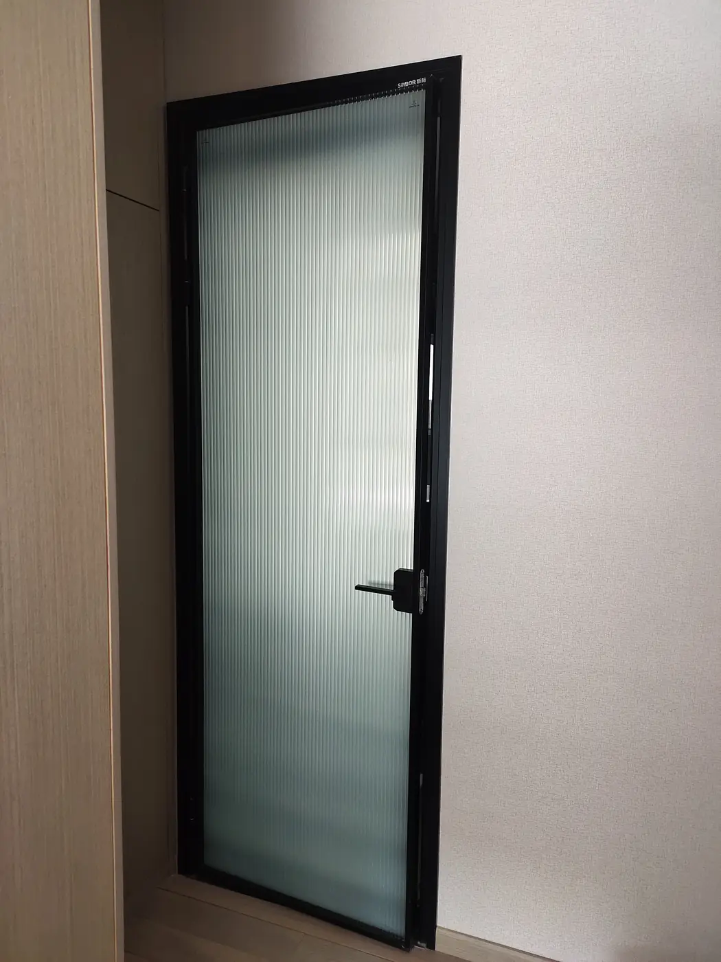雁塔区鸿基紫韵别墅330㎡实木多层贴皮烤漆现代简约风格全屋定制图片5